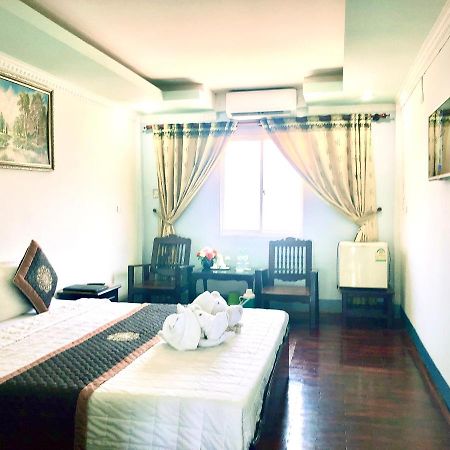 Mekong Hotel Thakhek Buitenkant foto