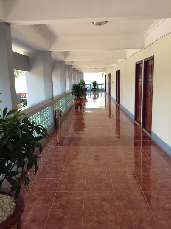Mekong Hotel Thakhek Buitenkant foto