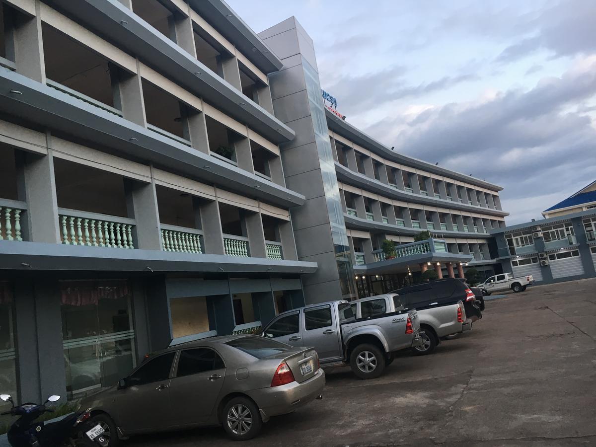 Mekong Hotel Thakhek Buitenkant foto