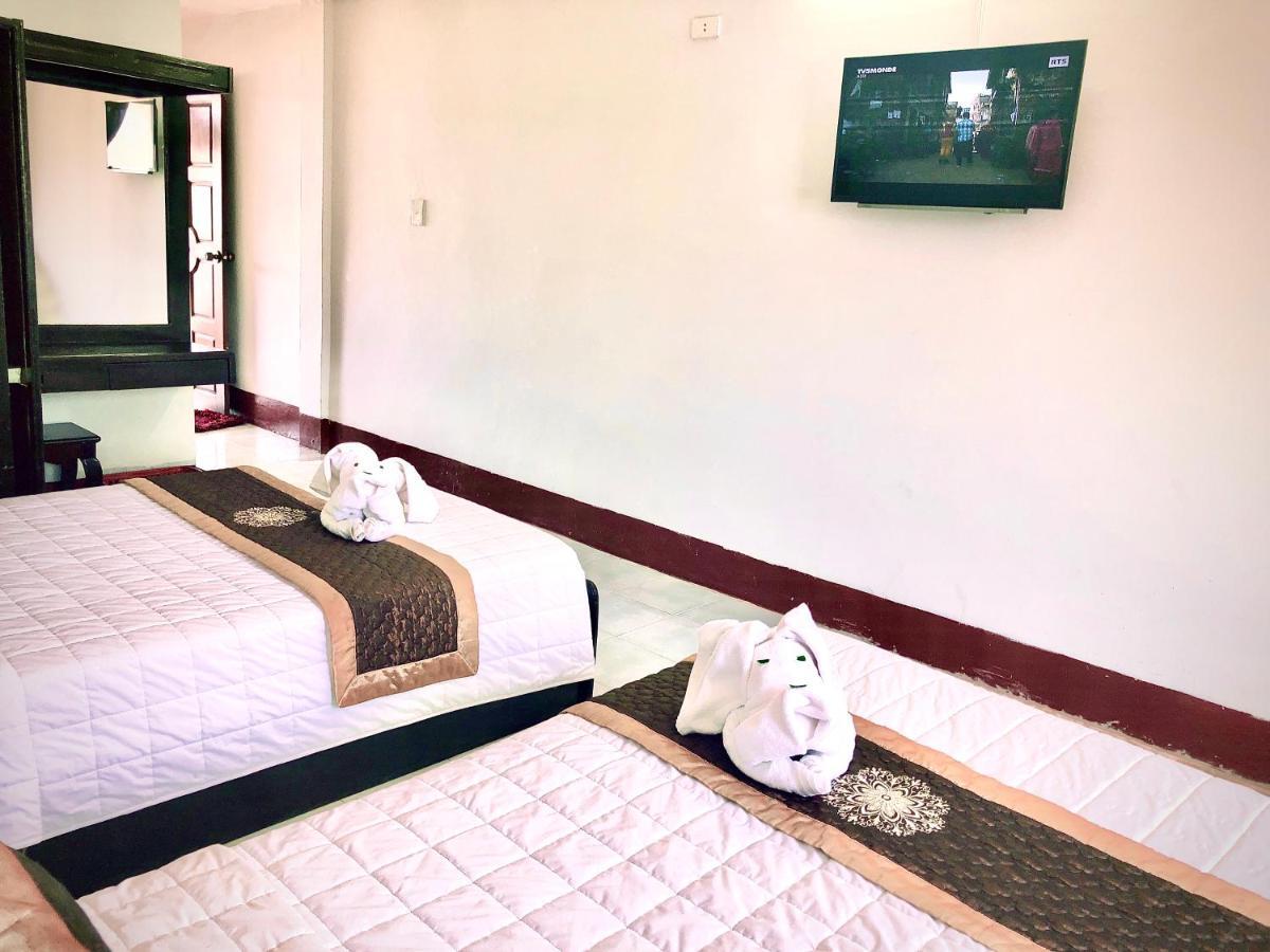 Mekong Hotel Thakhek Buitenkant foto