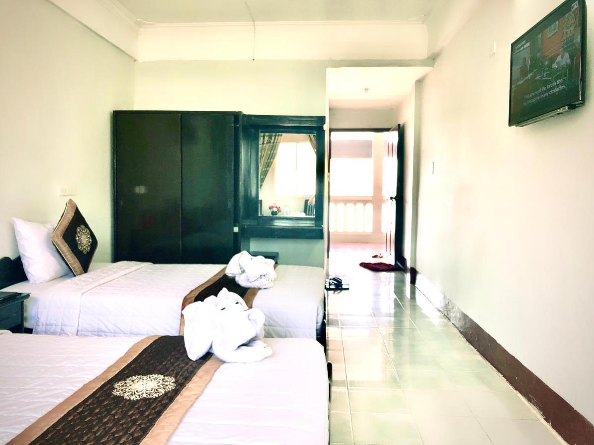 Mekong Hotel Thakhek Buitenkant foto