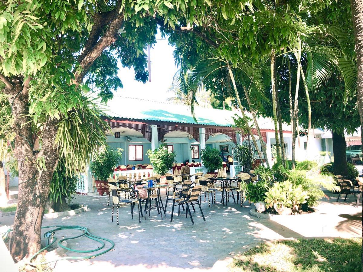 Mekong Hotel Thakhek Buitenkant foto